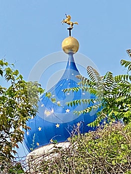 Colts, firearm, blue starred, dome, building top