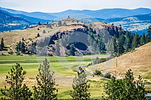 Columbia river scenes on a beautiful sunny day