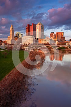 Columbus, Ohio, USA at spring sunset.