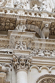 Column detail - Lecce Basilica photo