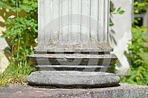 Column Socle