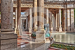 Columns and pool