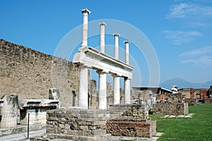 Columns and vesuvius