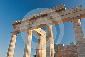 Columns of ÃÂ°ncient ÃÂ¿reek acropolis