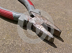 Combination Pliers Open Jaws