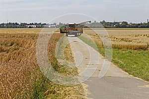 Combine harvester