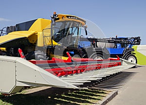 Combine harvester for agriculture