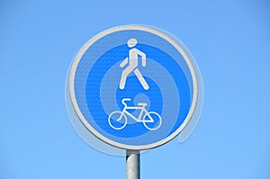 Combined bicycle and footpath