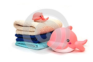 The combined colour towels with toy