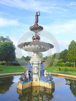 Commemorative Victorian water fountain