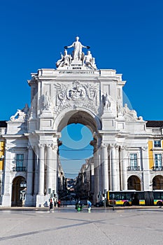 Commerce square, Rua Augusta Arch.