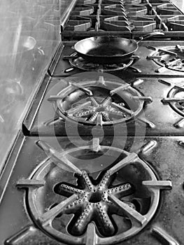 Commercial kitchen: stove top pan