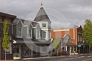 Commercial street in downtown Troudale Oregon.