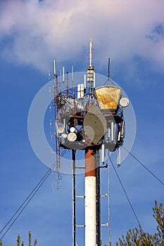 Communication Hi-Tek mast