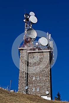 Communication tower