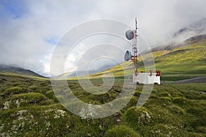 Communications tower