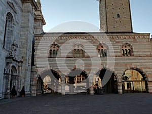 Lake Como centre piazza  cathederal and tower