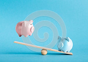 Comparison of two variants of investing money with piggy banks