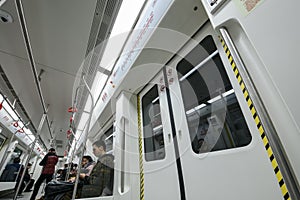 Compartment door-Take the new subway line 1