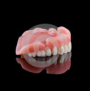 Complete maxillary denture
