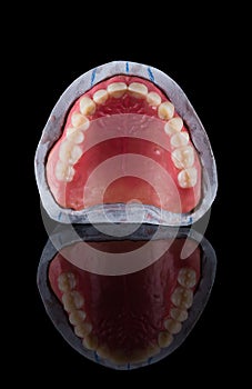 Complete maxillary denture Ã¢â¬â Wax-Up and Gingival Contouring
