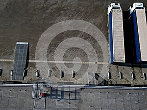 components for loading ramp, leveling bridge, sealing collar and gate.