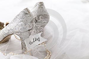 Composed bridal shoes with necklace