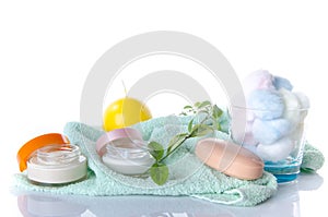 Composition of hygiene and wellness accessories