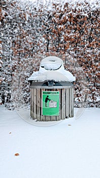 Compost recycle bin. kompost. recycle bin for leftover foods and plants.