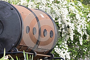 Compost tumbler