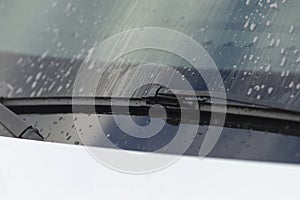 Comprehensive assessment of wiper functionality and glass interface behavior