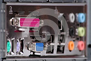 Computer connectors