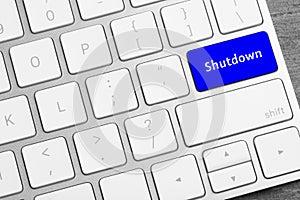Computer keyboard with SHUTDOWN button