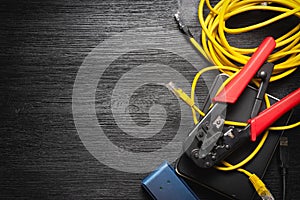 Computer network cable crimper