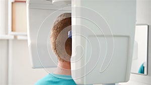 Computer scans the patient's head