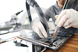 Computer service maintenance of laptops