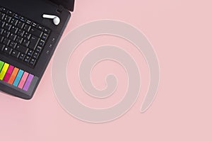 Laptop with a smooth background, without reflections