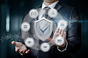 Concept of a guarantee of the quality of services and legal protection of the client