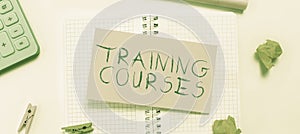 Conceptual caption Training Courses. Concept meaning graduate course often featuring informality and discussion -57229