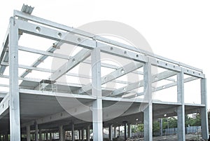 Concrete beams joint and steel construction