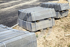 concrete blocks for curbs