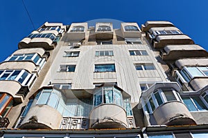 Concrete building block with apartments - Bloc de locuinte, apartamente.