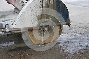 Concrete cutting machine are cutting concrete floor