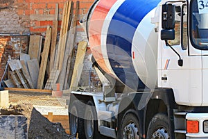 Concrete mixer