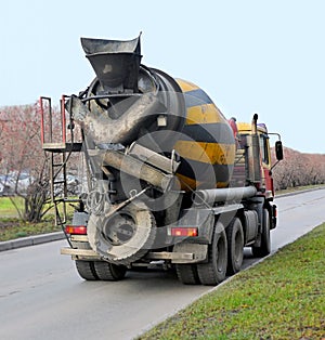 Concrete mixer truck