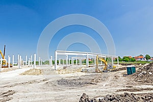 Concrete pillars of new edifice