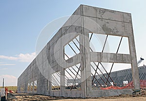 Concrete Walls Raised in New Construction Site