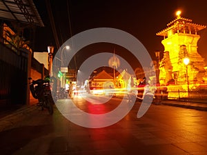 conditions in front of the sunan Kudus mosque at night