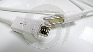 Conexiones USB y Cable