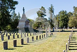 Komplic hřbitov v 